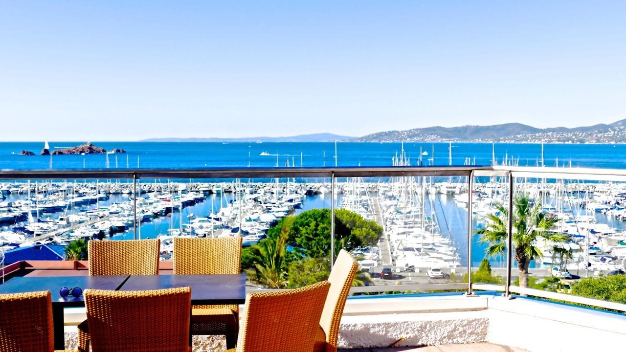 Hotel Brise De Mer - Piscine Interieure & Exterieure Saint-Raphaël エクステリア 写真