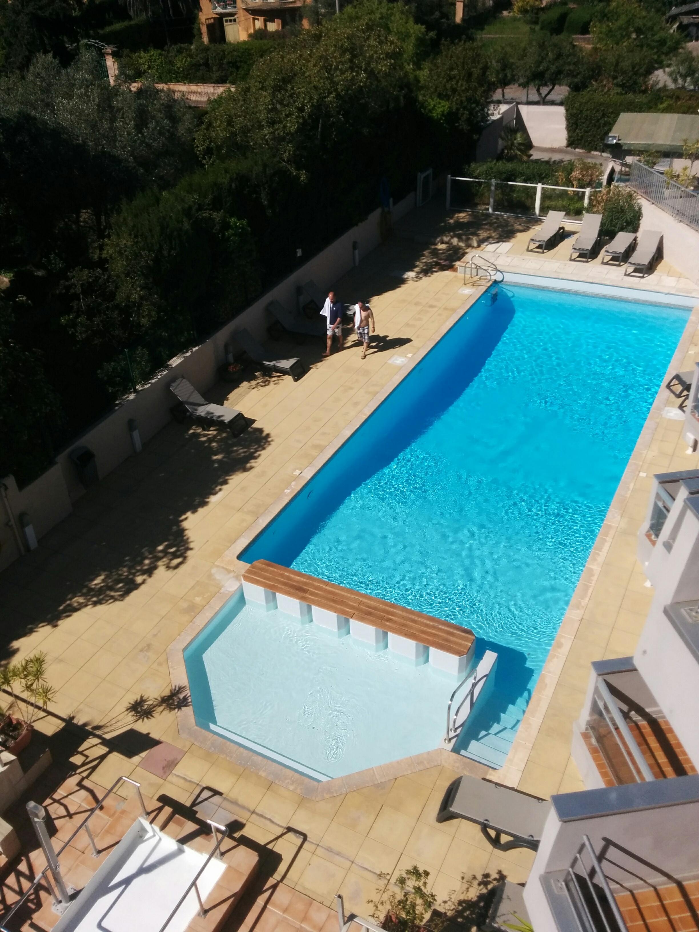 Hotel Brise De Mer - Piscine Interieure & Exterieure Saint-Raphaël エクステリア 写真